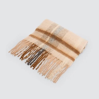 Bufanda de mujer detalle flecos estampado cuadros beige Ysabel Mora 70714 - Imagen 1