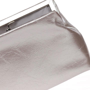 Cartera de Fiesta Acharolado Plata 23055 - Imagen 2