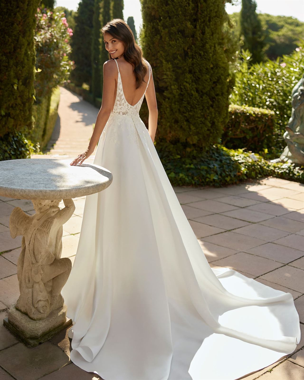 OUTLET Vestido de Novia de Adriana Alier (Dorsel) - Imagen 2