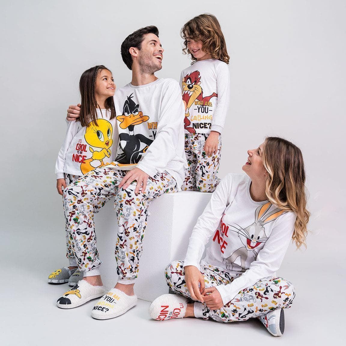 PIJAMA LARGO SINGLE JERSEY LOONEY TUNES - 2900000192 - Imagen 2
