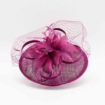 Tocado de fiesta mediano buganvilla con plumas, redecilla y diadema - Imagen 1