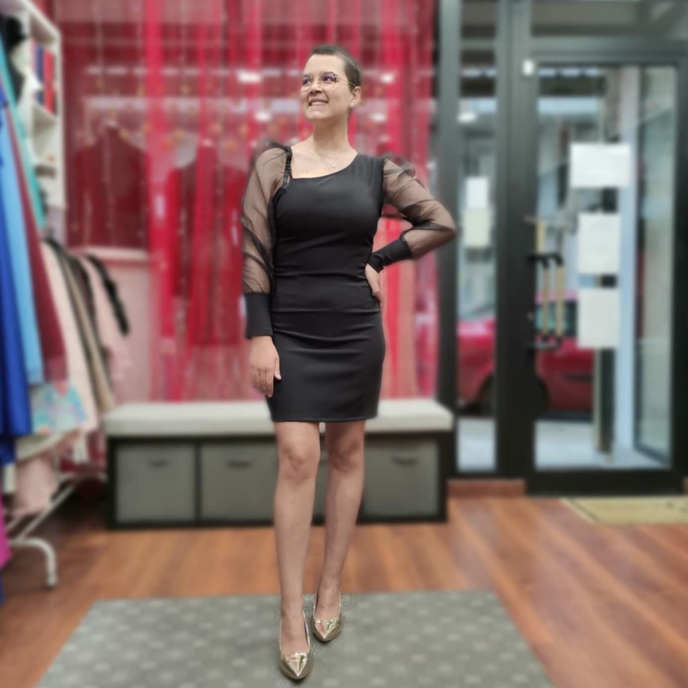 Vestido de Fiesta Corto con Manga Abullonada Lugodress