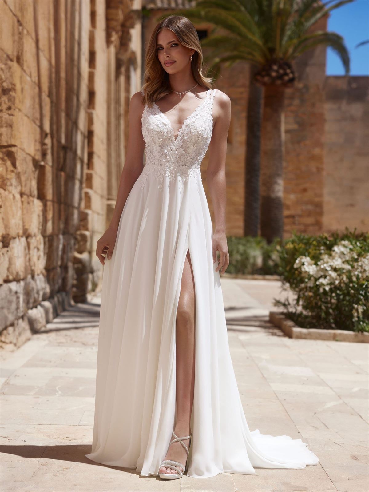 VESTIDO DE NOVIA KERENA DE BIANCO EVENTO - Imagen 1