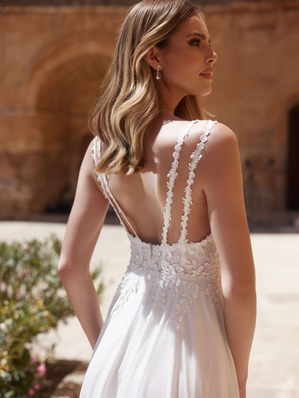 VESTIDO DE NOVIA KERENA DE BIANCO EVENTO - Imagen 4