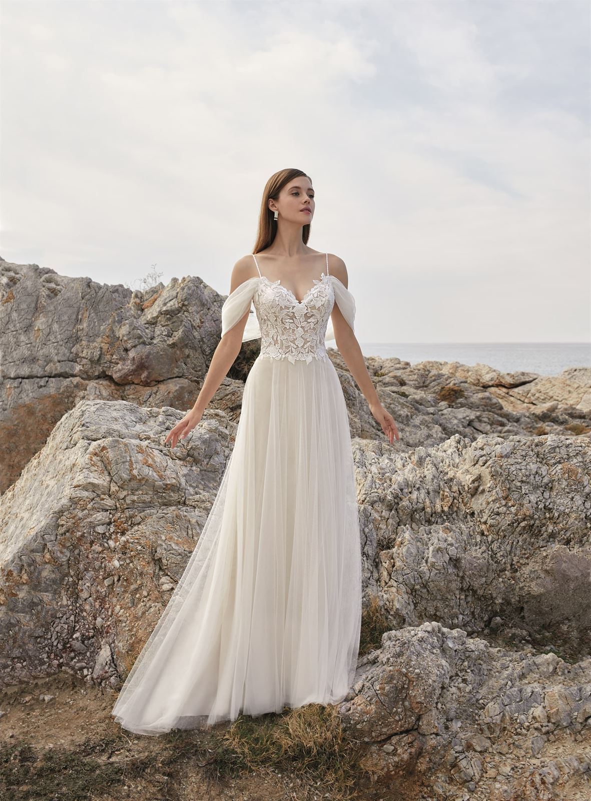 VESTIDO DE NOVIA OREASPOSA L1049 - Imagen 1