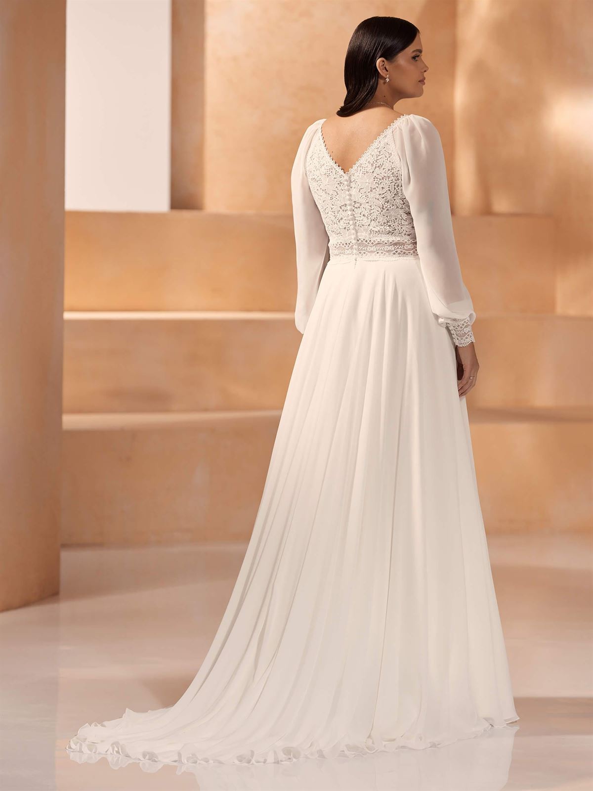 VESTIDO DE NOVIA URSULA DE BIANCO EVENTO - Imagen 5